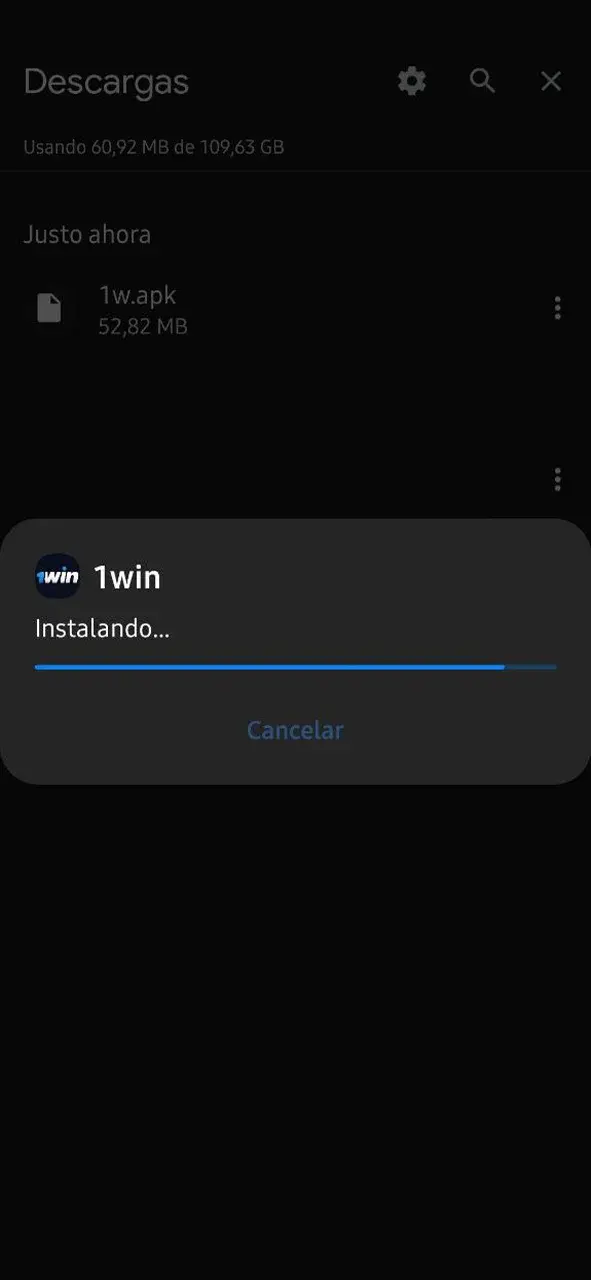 Toca el archivo APK sigue los pasos y accede al mundo de 1Win.